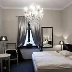 Fryderyk Отель 3*