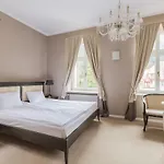 Fryderyk Hotel 3*