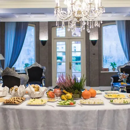 Fryderyk Hotel 3*